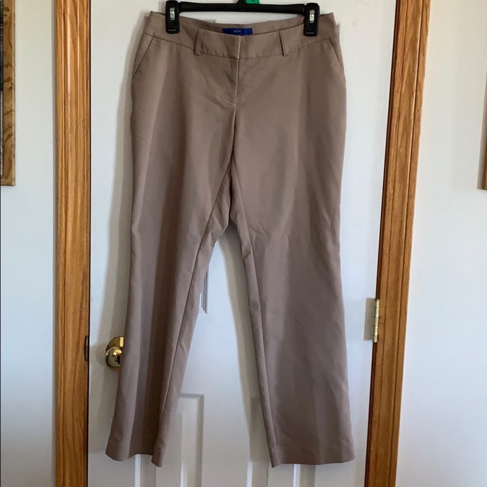 Women’s dress pants